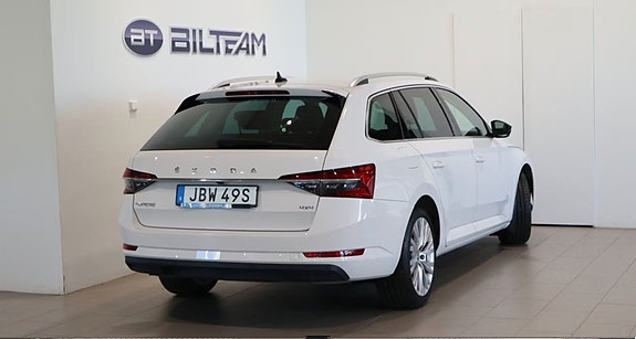 Skoda Superb 2 of 5