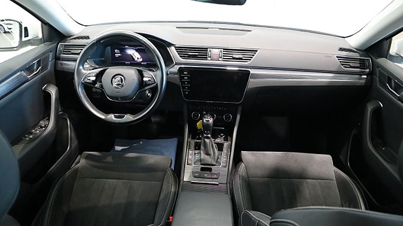 Skoda Superb 4 of 5