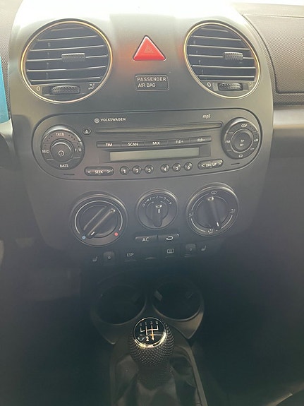 Volkswagen The Beetle 20 of 21