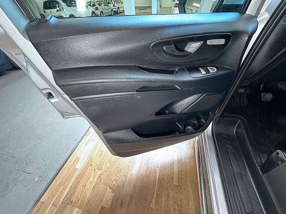 Mercedes-Benz Vito 110 14 of 16
