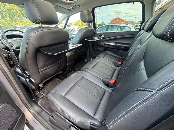 Ford S-MAX 18 of 19