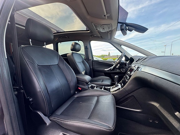 Ford S-MAX 11 of 19