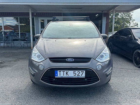 Ford S-MAX 3 of 5