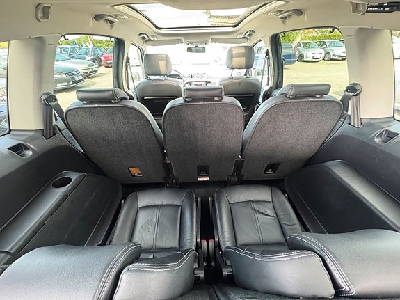 Ford S-MAX 13 of 19