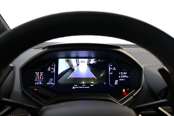 Lamborghini Huracan 13 of 27
