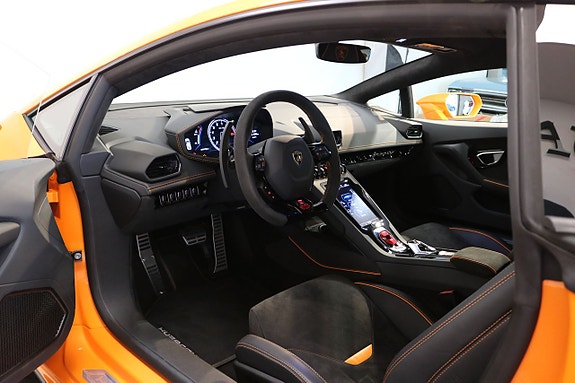 Lamborghini Huracan 7 of 27