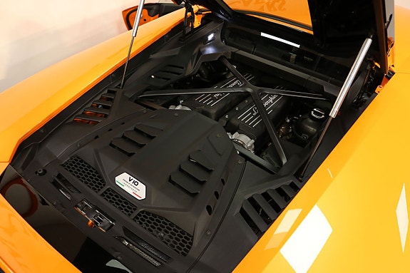 Lamborghini Huracan 22 of 27