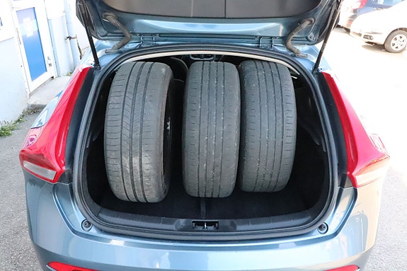 Volvo V40 7 of 7