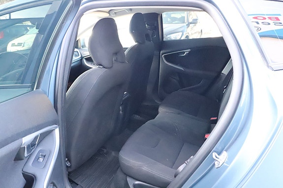 Volvo V40 6 of 7
