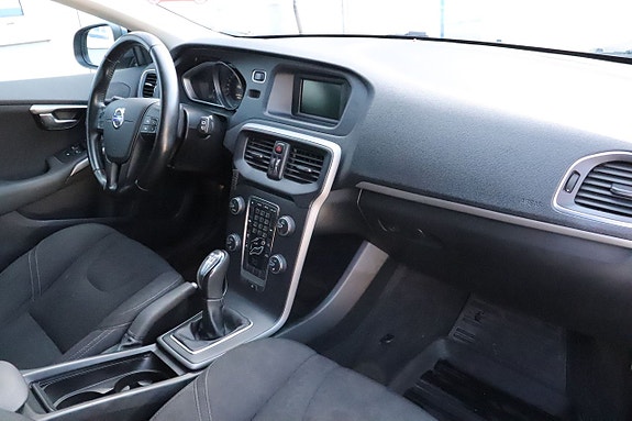 Volvo V40 5 of 7