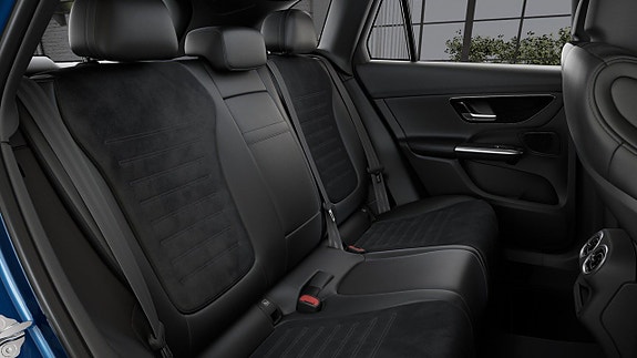 Mercedes-Benz GLC300 e 14 of 14