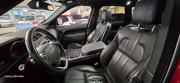 Land Rover Range Rover Sport 13 of 15