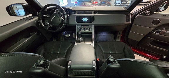 Land Rover Range Rover Sport 9 of 15