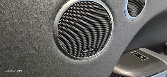 Land Rover Range Rover Sport 10 of 15