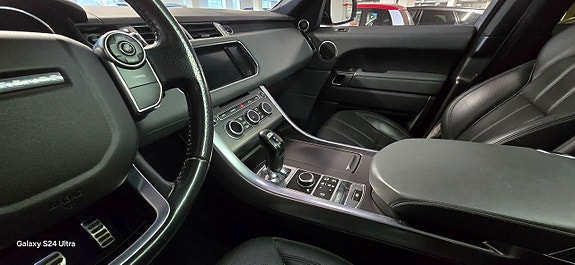 Land Rover Range Rover Sport 15 of 15