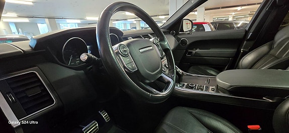 Land Rover Range Rover Sport 12 of 15