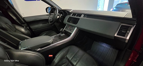 Land Rover Range Rover Sport 5 of 5