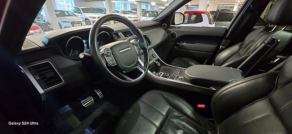Land Rover Range Rover Sport 11 of 15