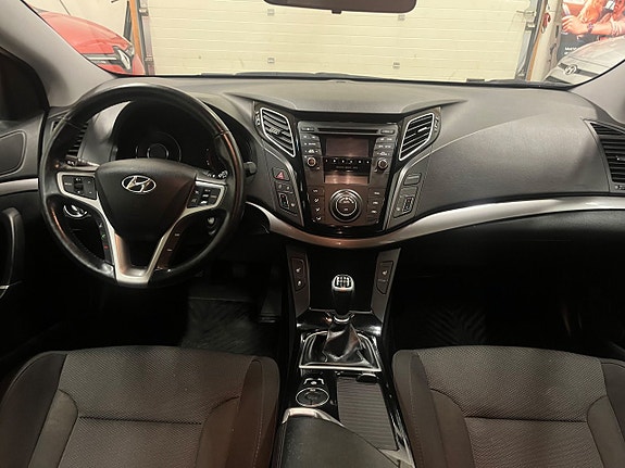 Hyundai i40 10 of 13
