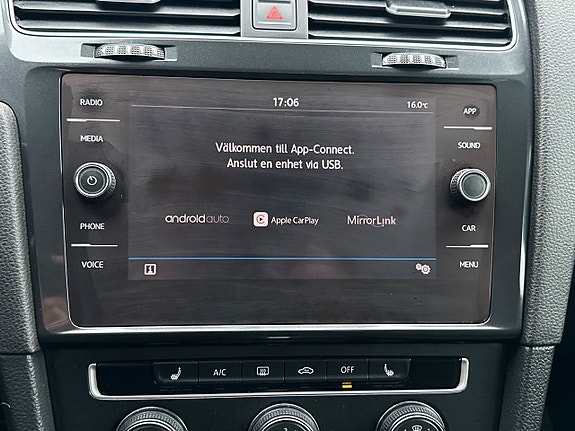 Volkswagen Golf VII 11 of 12
