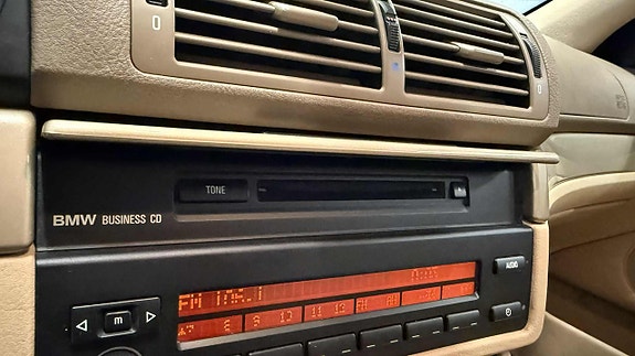 BMW 525 13 of 17