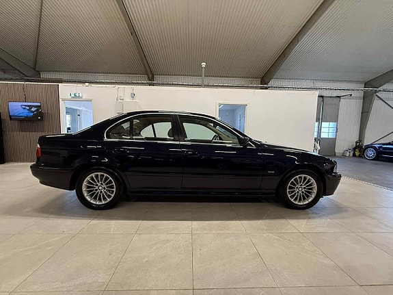 BMW 525 4 of 5
