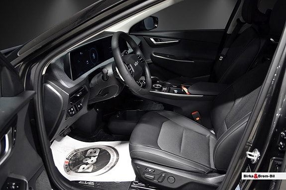 Kia EV6 10 of 15