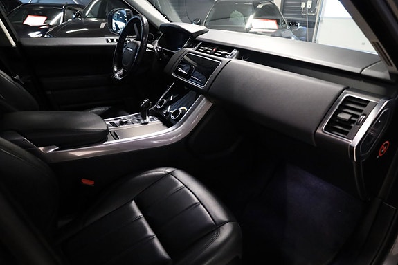 Land Rover Range Rover Sport 11 of 25