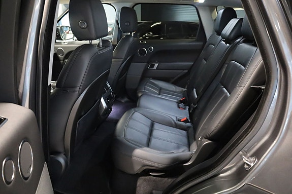 Land Rover Range Rover Sport 12 of 25