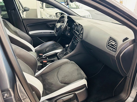 Seat Leon 12 of 23