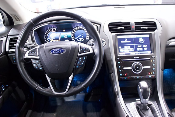 Ford Mondeo 14 of 23