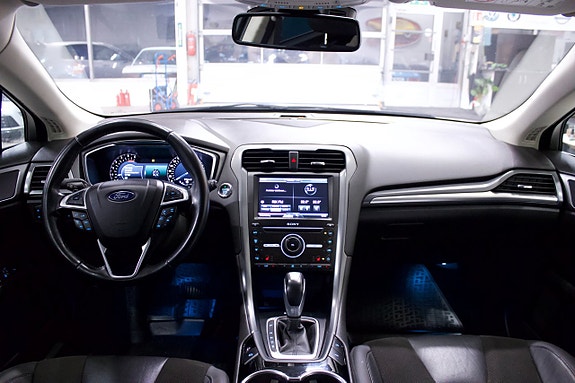 Ford Mondeo 10 of 23