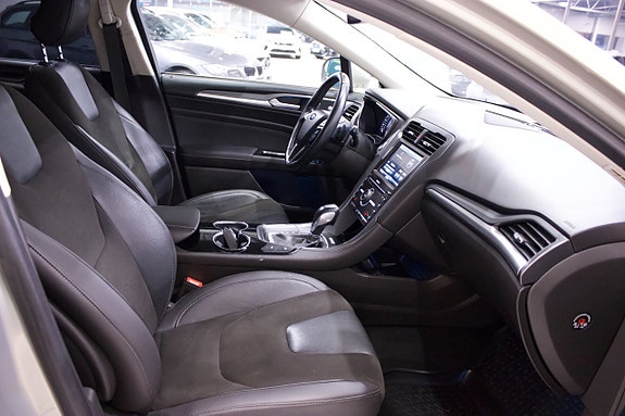 Ford Mondeo 23 of 23