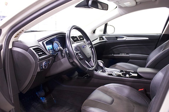 Ford Mondeo 9 of 23