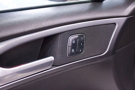 Ford Mondeo 20 of 23