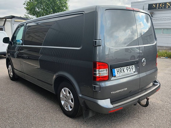Volkswagen Transporter 2 of 5