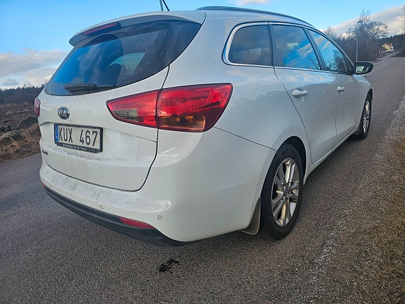 Kia Ceed 4 of 4