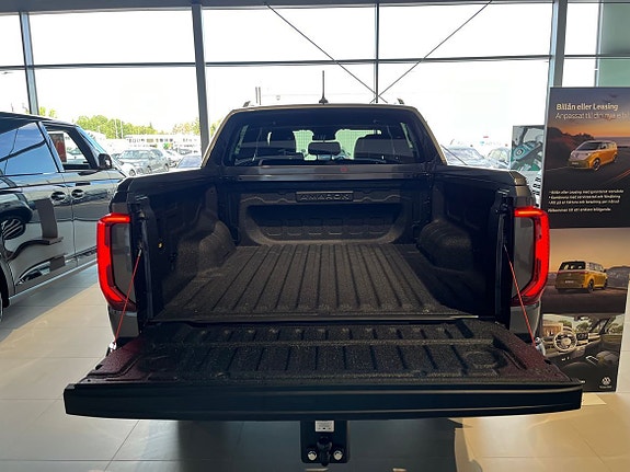 Volkswagen Amarok 5 of 13