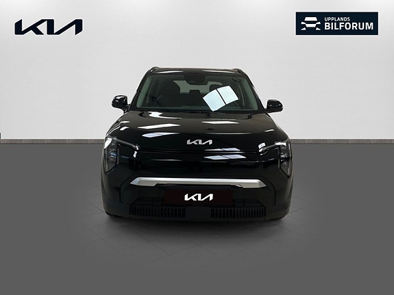 Kia EV3 2 of 16