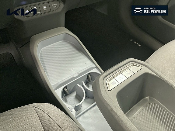 Kia EV3 12 of 16
