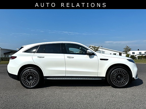 Mercedes-Benz EQC400 5 of 7