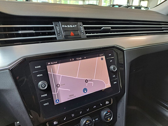 Volkswagen Passat Alltrack 20 of 22