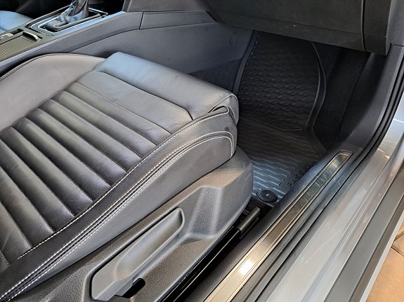 Volkswagen Passat Alltrack 7 of 22