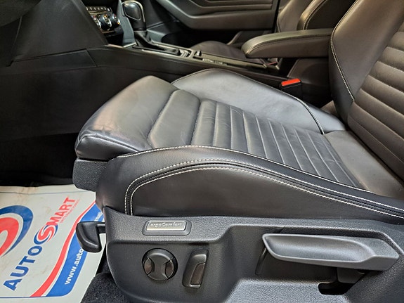 Volkswagen Passat Alltrack 17 of 22