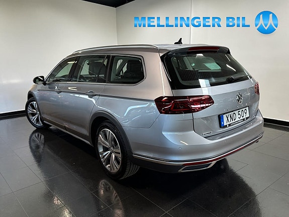 Volkswagen Passat Alltrack 4 of 5