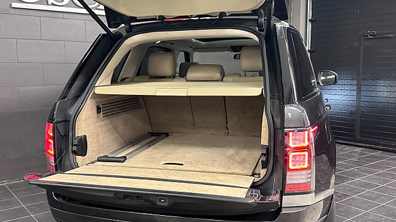 Land Rover Range Rover 21 of 21