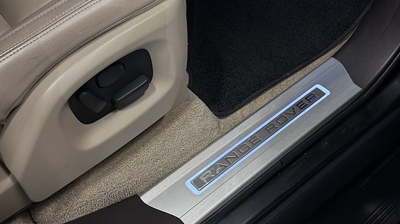 Land Rover Range Rover 19 of 21