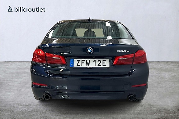 BMW 530e 7 of 24