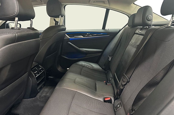 BMW 530e 14 of 24