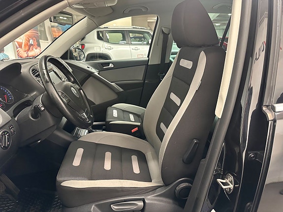 Volkswagen Tiguan 12 of 19